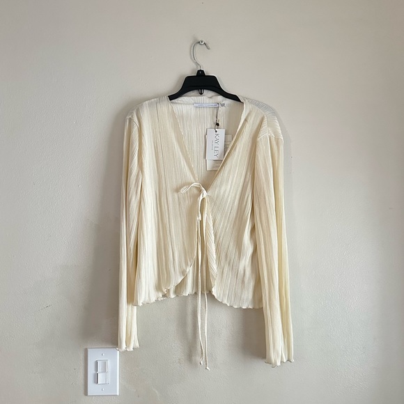 Merritt Charles Gigi Tietop Ivory Crinkle Top Size M NWT - Picture 3 of 7